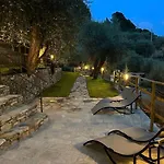 Alba Dachi Farm * Marina dʼAndora