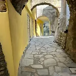 Alba Dachi Farm 아파트
