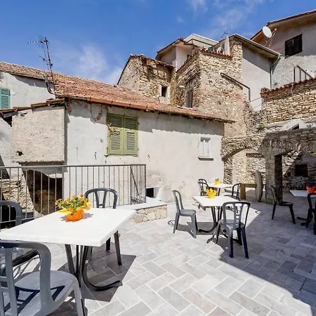 Alba Dachi Farm